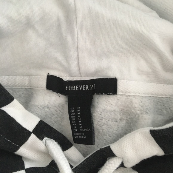 CHECKERED CROP TOP 🏁 - Picture 4 of 4